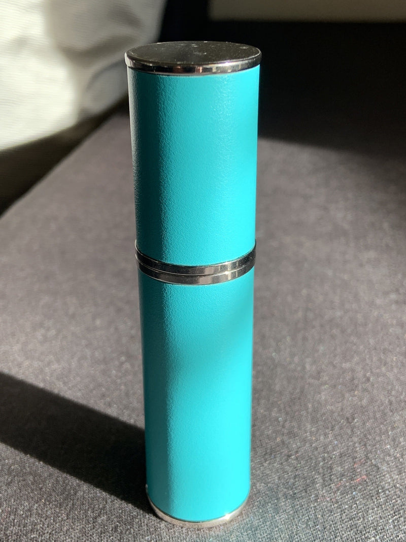 TURQUOISE LACQUERED TRAVEL / PURSE ATOMIZER